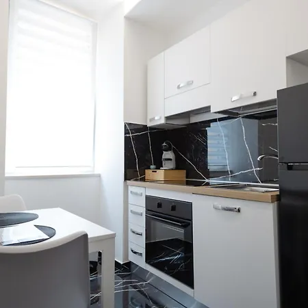 Diamond - Comfortable - *